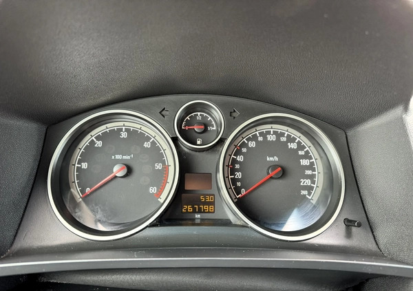 Opel Zafira cena 9300 przebieg: 267000, rok produkcji 2007 z Poznań małe 254